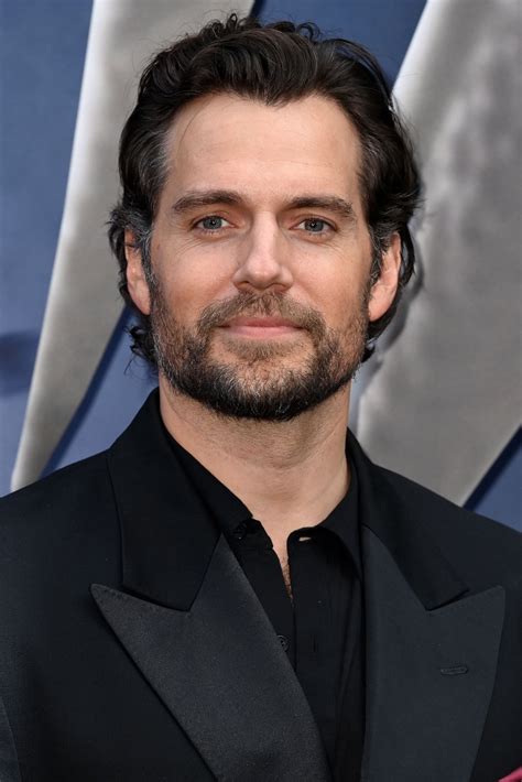 henry cavill witcher premiere
